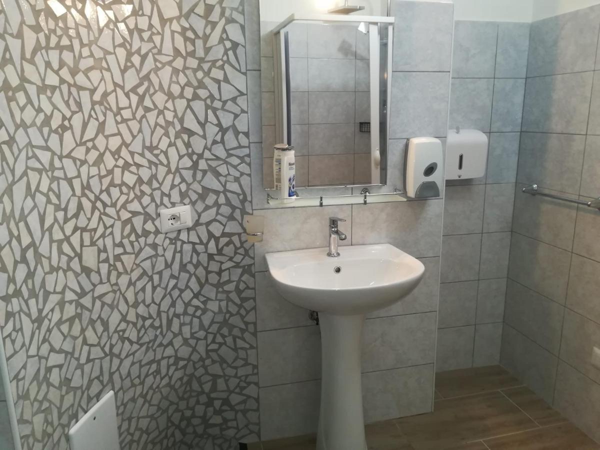 Affittacamere Sos Ninnitteddos Torpè Exteriör bild